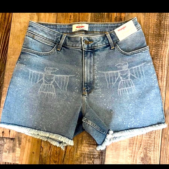 🆕 Ladies Wrangler Shorts - Picture 1 of 4